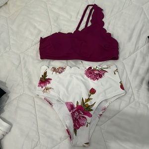 Women’s Cupshe Purple Scalloped and Floral Bikini Size XS NWT